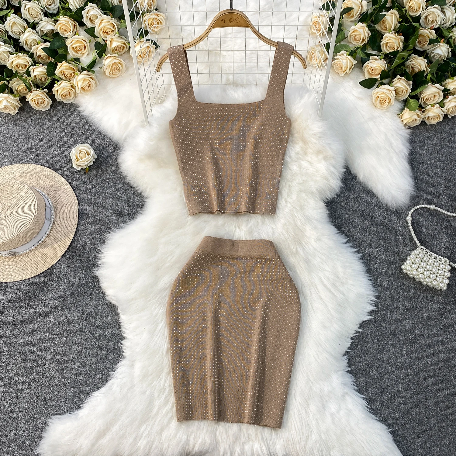 여름 여성 라인스톤 니트 슈트 스퀘어넥 캐미솔 슬림핏 스커트 투피스 세트 미국 캐주얼 패션 파티 여성 세트
