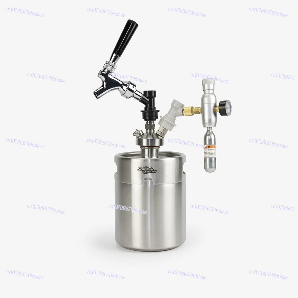 

Stainless steel, mini keg beater growler craft beer container