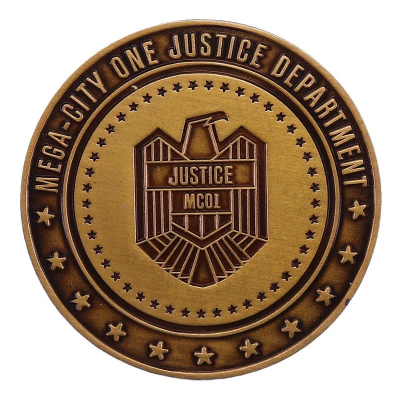 Broche de Metal de películas de acción de ciencia ficción, insignia de águila Retro del Departamento de Justicia Mega-city One, accesorio de joyería de moda, regalos