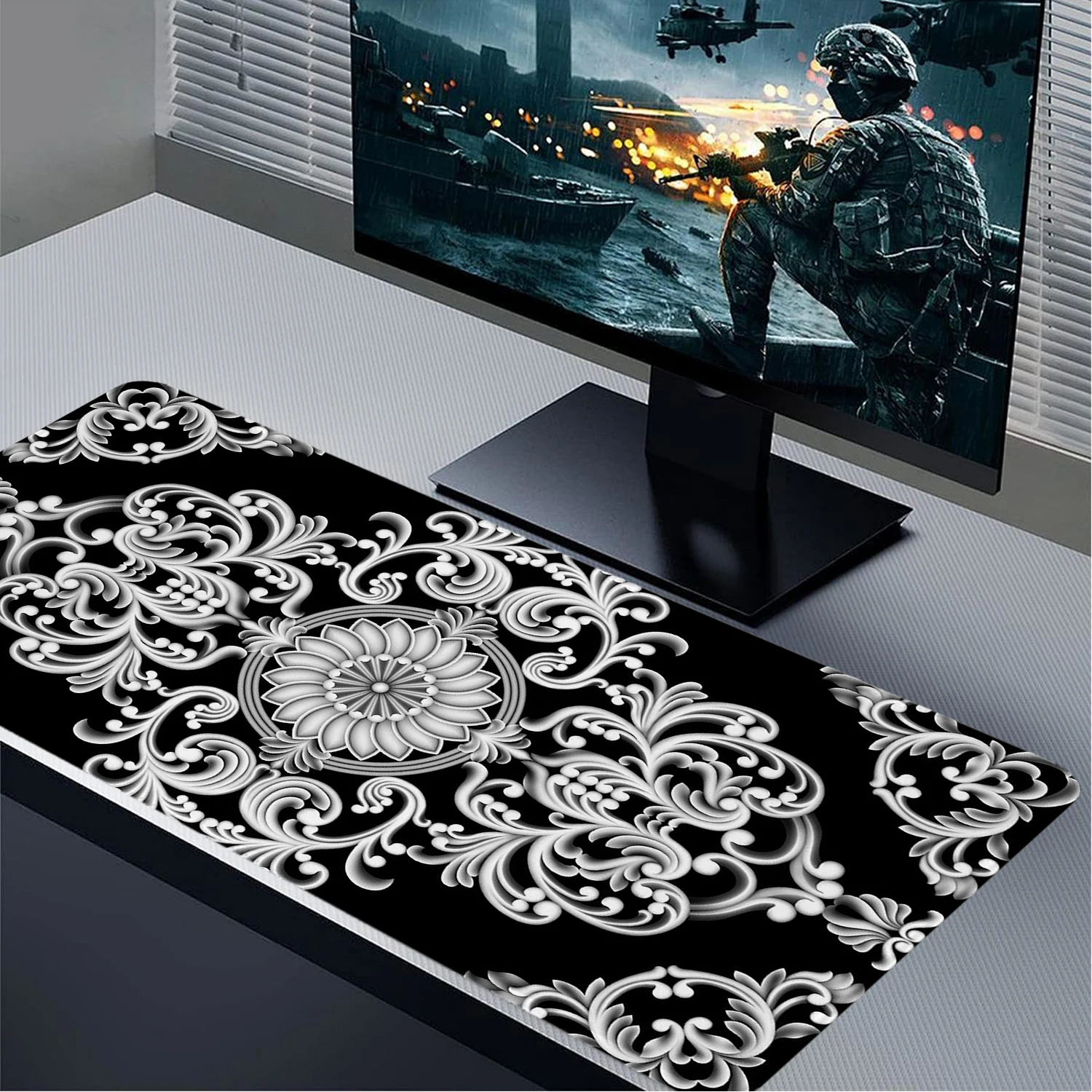 Retro Style Big Mouse Pad Large Computer Keyboard Pad Black and White Flower Game Mousepad Non-Slip Office Desk Mat Gaming Pad