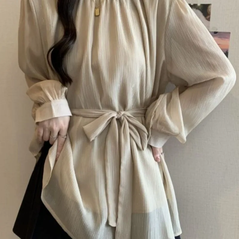 Frühling und Herbst Design Schnür-Taille Langarm-Shirt Damen 2025, große Größe, lockeres, schlankes, mittellanges Oberteil