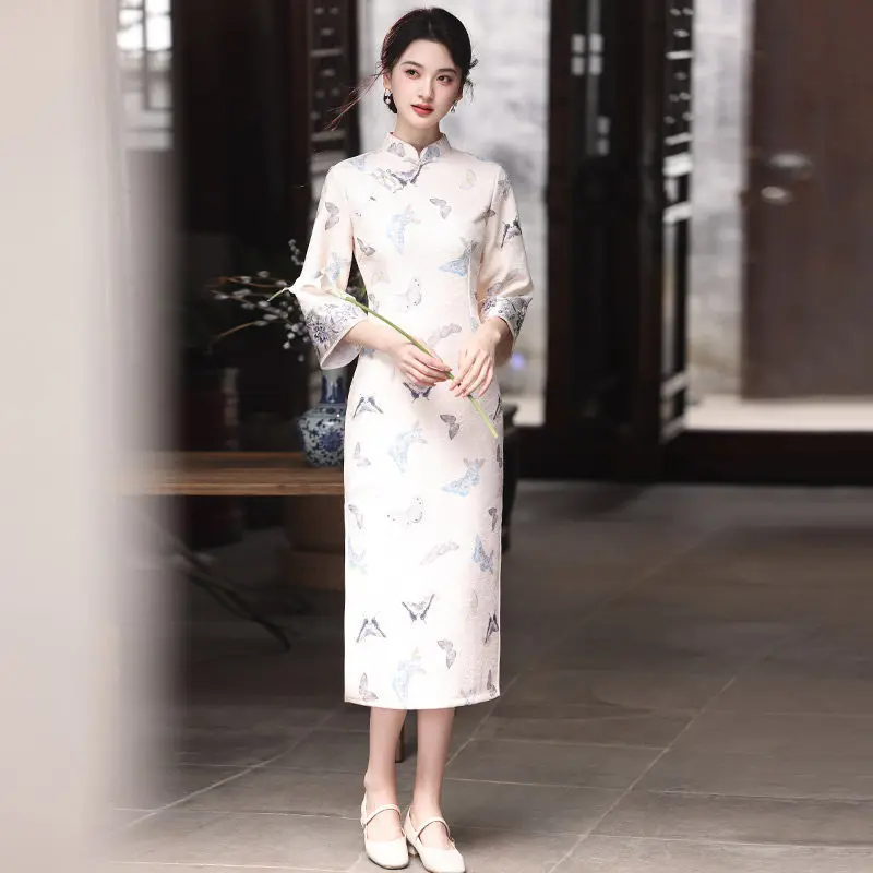 

Традиционное вышитое длинное платье-ципао в винтажном стиле с бабочками, элегантное, сексуальное, приталенное, с разрезом, для женщин