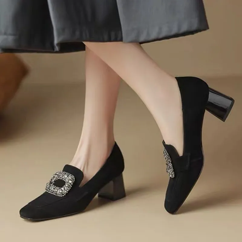 Eleganckie obcasy 2023, nowe, masywne Rhindiamonds, kwadratowa klamra, głębokie usta, francuskie, retro, kwadratowe, pojedyncze buty