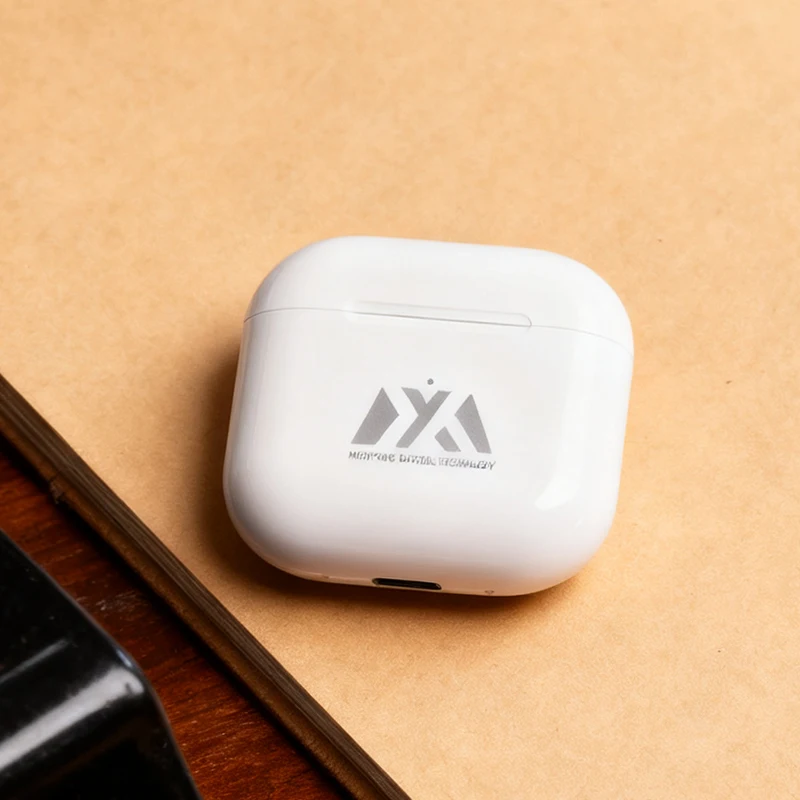 

LP45 MYX-Wireless Headphones, compact and portable, in-ear wireless headphones with mini ear tips and a charging case.