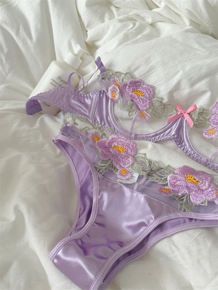 

Purple flowers lingerie breifs suit niche thin lace sexy upturned bra set embroidered underwear female