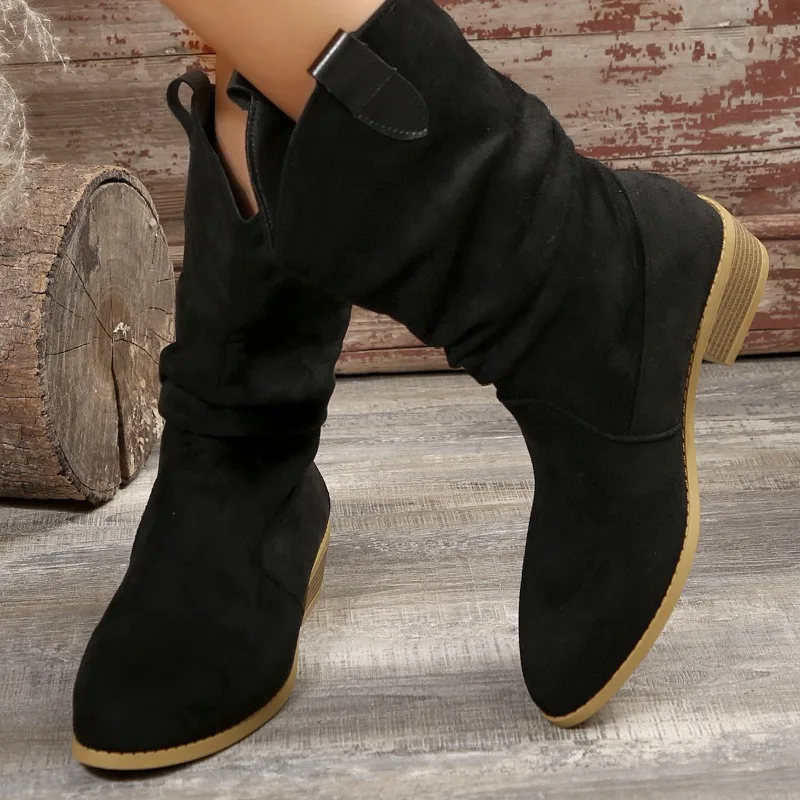 Scarpe femminili in vendita 2024 nuovi stivali da donna Slip on primavera autunno punta a punta solido tubo alto tacchi grossi stivali taglie forti