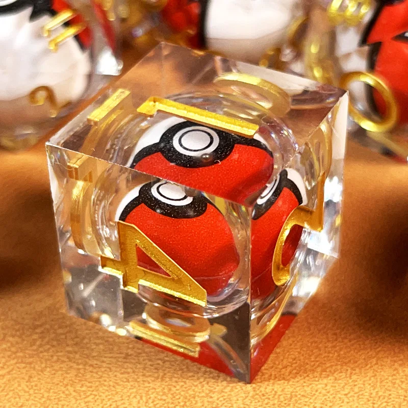 

Набор кубиков из смолы с вращающимся сердечником дракона для Dungeons & Dragons MTG RPG Ролевые игры Fidget Cube Хэллоуин Забавный подарок