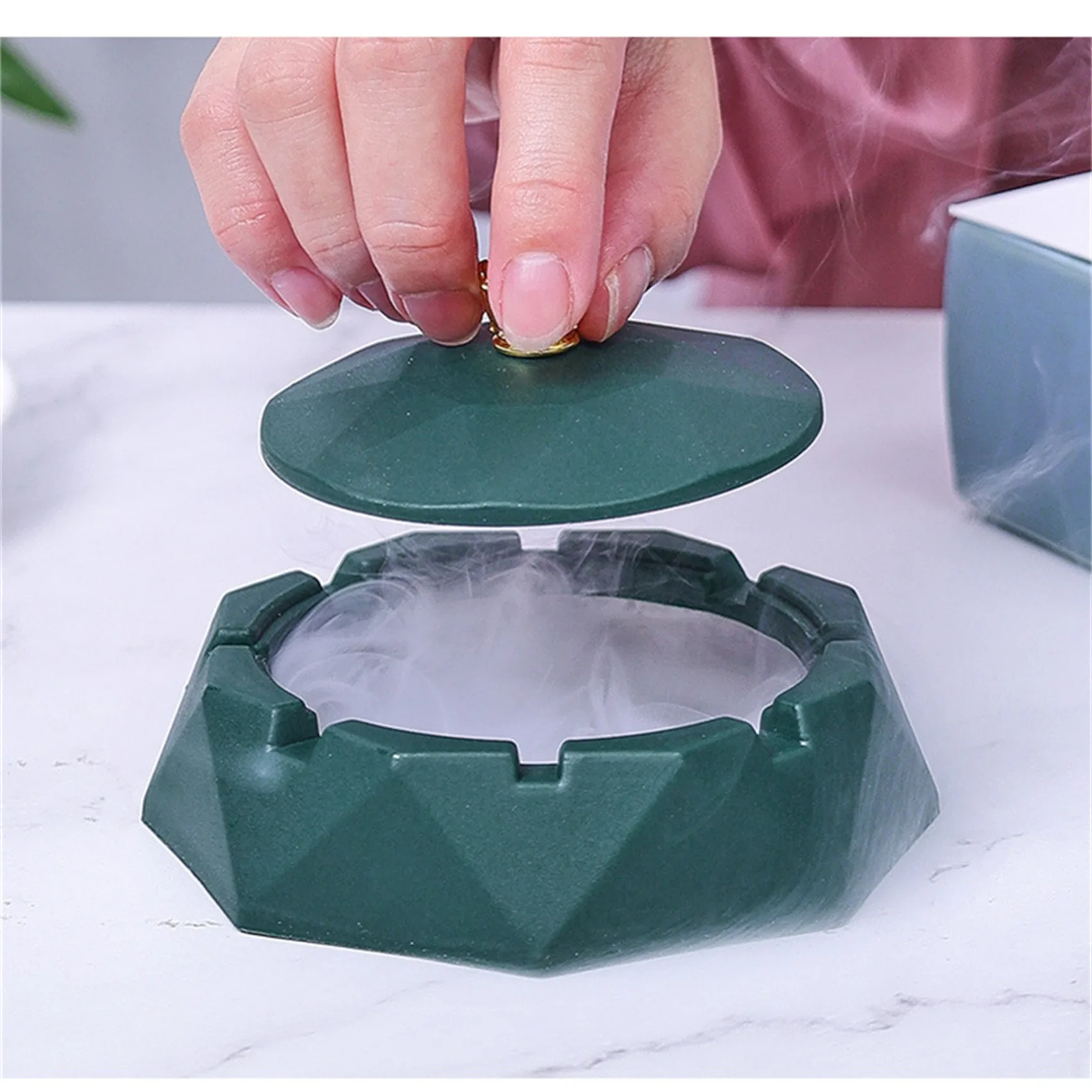 Nordic Minimalist Creative Ashtray With Lid Home Decor Beautify Ornaments Office Study Living Room Decoration