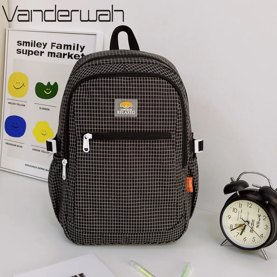 Fashion Plaid Nylon Large Capacity Backpack for Women Durable Lightweight Daypack for School Work Travel and Outdoor Activities
