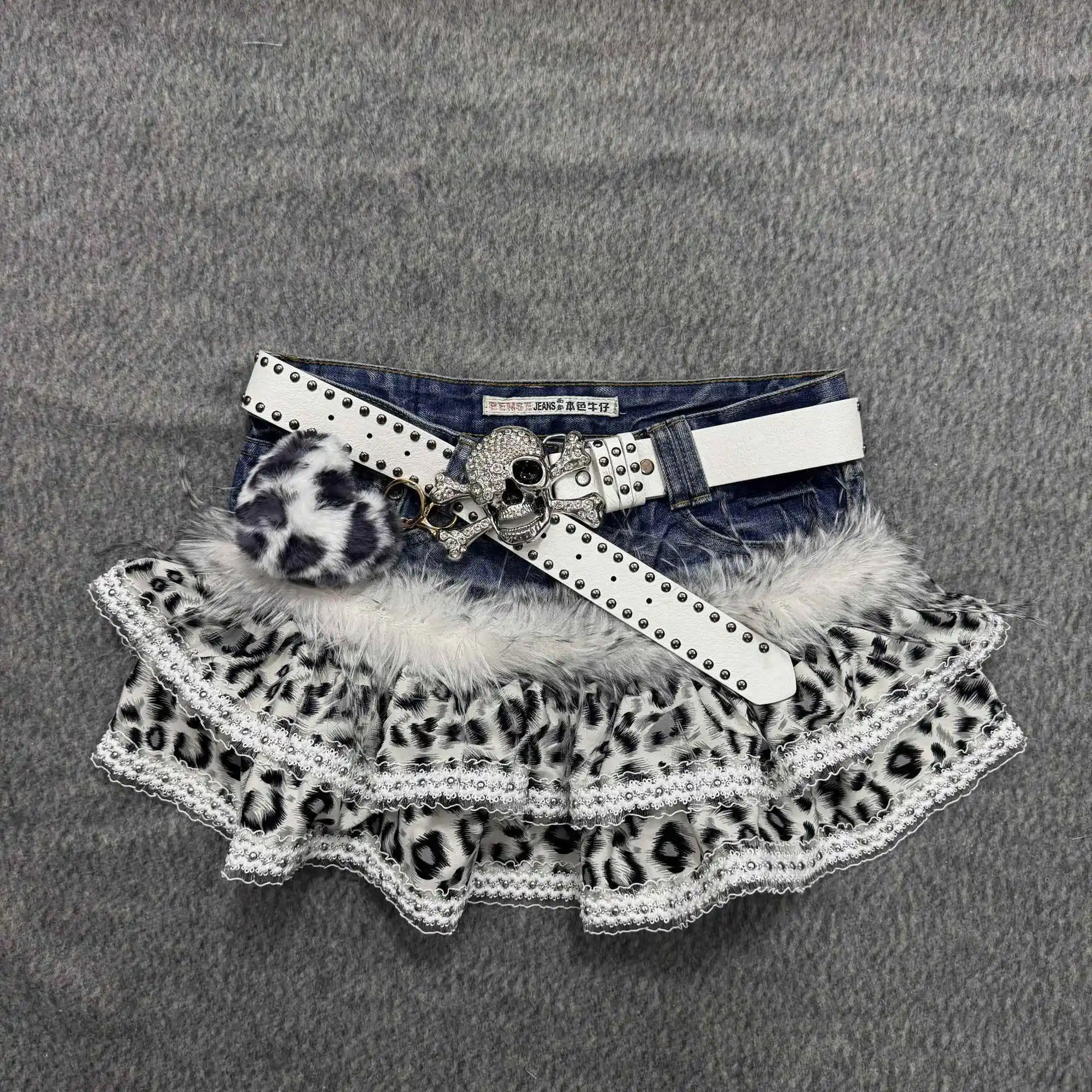 

Black and White Leopard White Rivet Custom Denim Patchwork Short Skirt for Spicy Girls