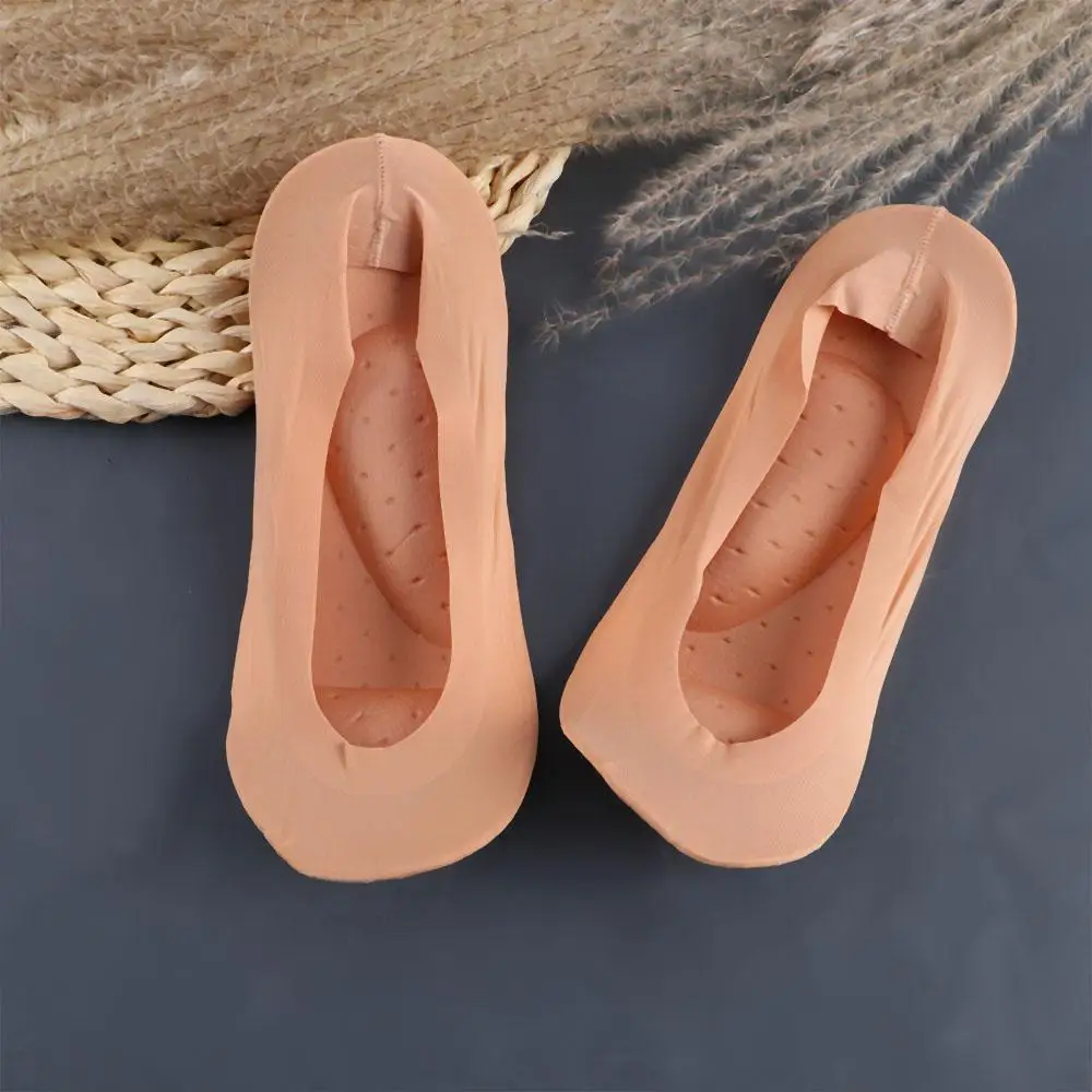 المرأة الصيف تدليك القدم مع منصات هلام الرعاية الصحية قوس دعم جورب النعال الجوارب غير مرئية الجوارب ثلاثية الأبعاد