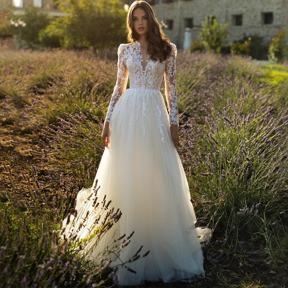 

Welove O-Neck Applique Tulle Wedding Dress Classic A-Line Floor Length Illusion Long Sleeve Bride Customized Sweep Train Gown