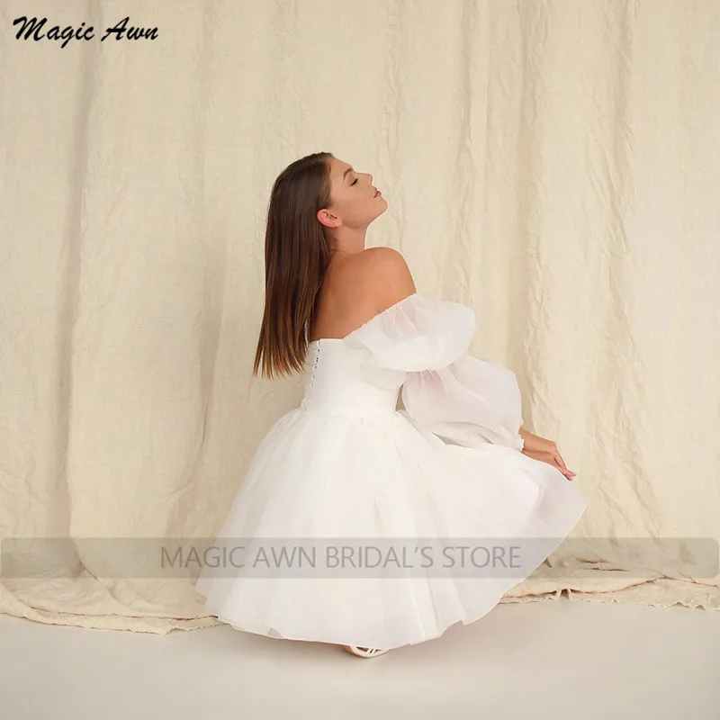 Magic Awn New Off The Shoulder Wedding Dresses Short Boho Puffy Sleeves Illusion A-Line Mini Bridal Gowns Lace-Up Back Robes