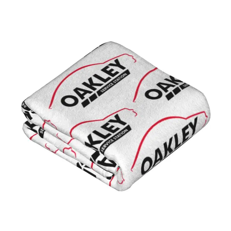 Custom Ultra-Soft Fleece Oakleys Logo Glasses Throw Blanket Warm Flannel Blankets for Bed Travel Sofa Quilt