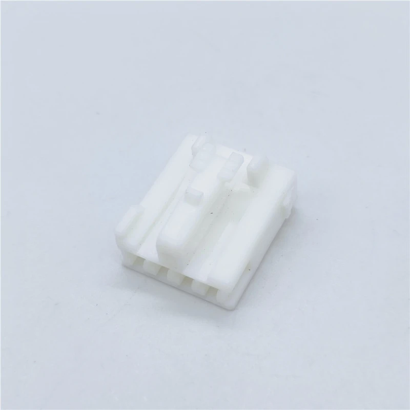 

10 PCS Original and genuine 4F5470-0000 automobile connector plug housing supplied from stock