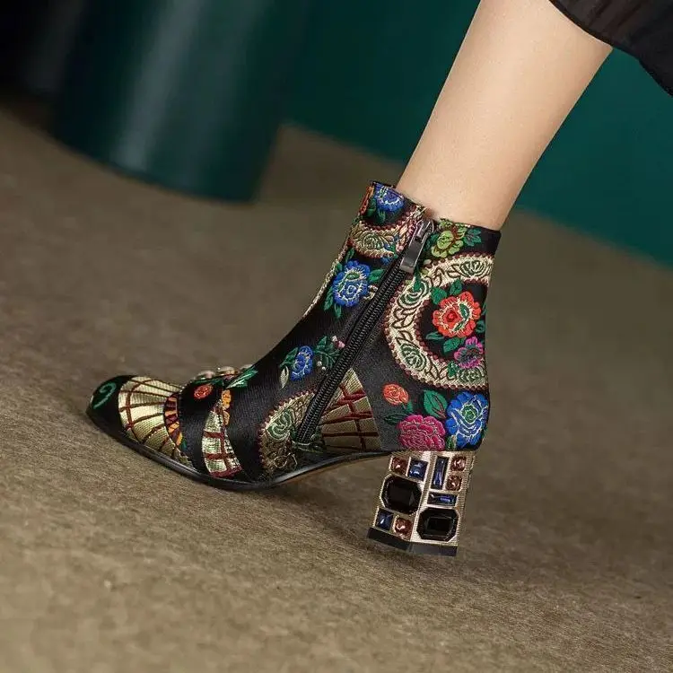 Womens Embroidery Floral Ankle Boots Genuine Leather Rhinestones Crystal Block Heel Shoes Retro Luxury New  boots women 2023