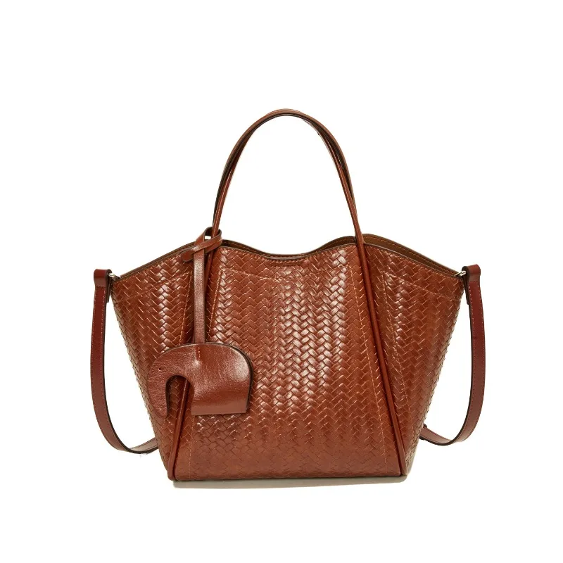 

New Design Woven Pattern Handbag Vintage Style Women's Small Versatile Commuter Single Shoulder Bag with Internal Zipper 2025