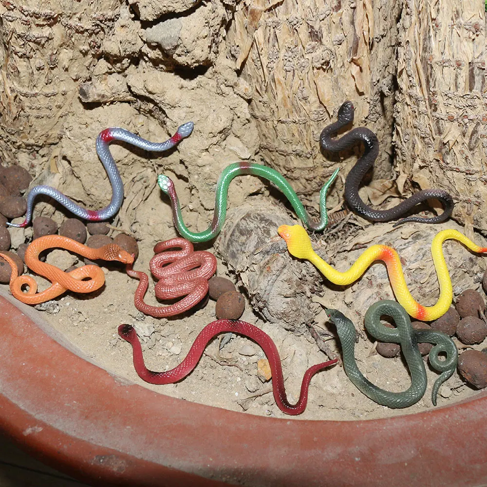 12 mini plastic rainforest snakes, realistic and colorful fake snake toys. Halloween party favorite decoration, prank toys