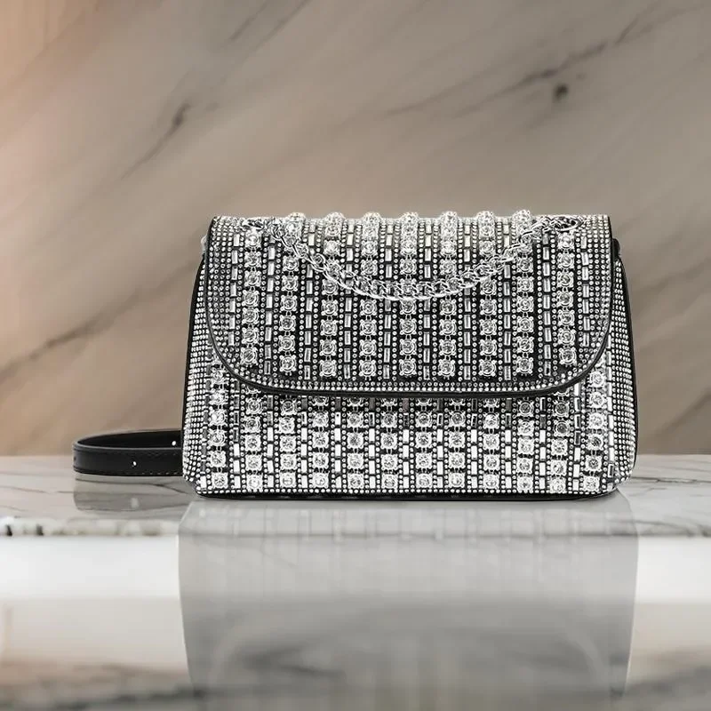 

Luxury Designer-Inspired Messenger Bag For Women - Chic Solid Color Crossbody With Vintage Minimalist Hardware