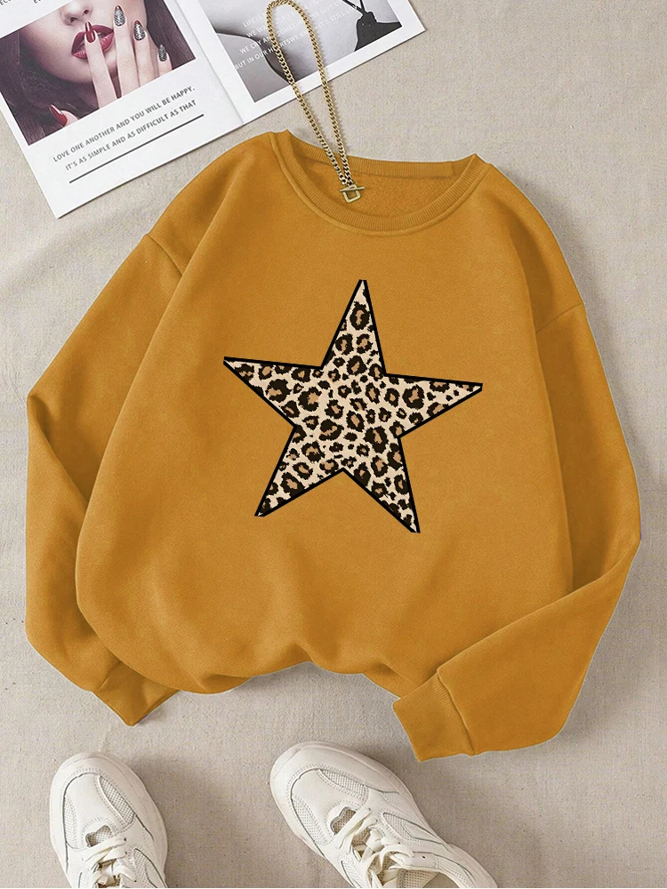 

Leopard Five Pointed Star Pattern Printing Female Sweatshirt Harajuku Fleece Hooded Fashion Warm Hoodies Vintage Crew Neck Top