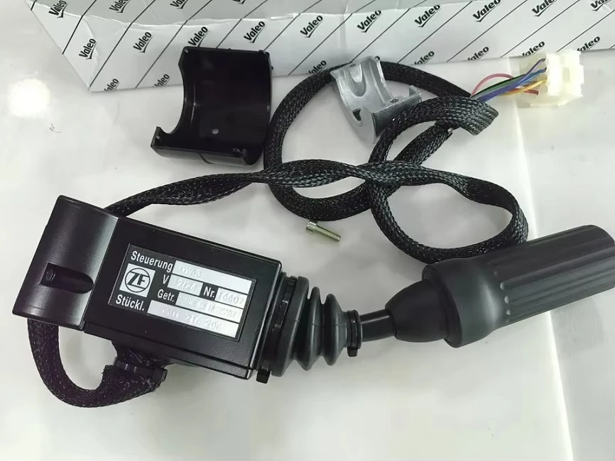 أجزاء نقل TLF 4WG200 7200001775 ناقل الحركة 0501216205 7200001775 محدد التروس