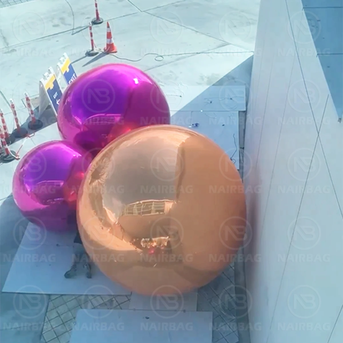 Inflatable Mirror Balls Sphere PVC Large Reflective Mirror Balloon Big Shiny Ball for Disco Christmas Wedding Party Events Decor