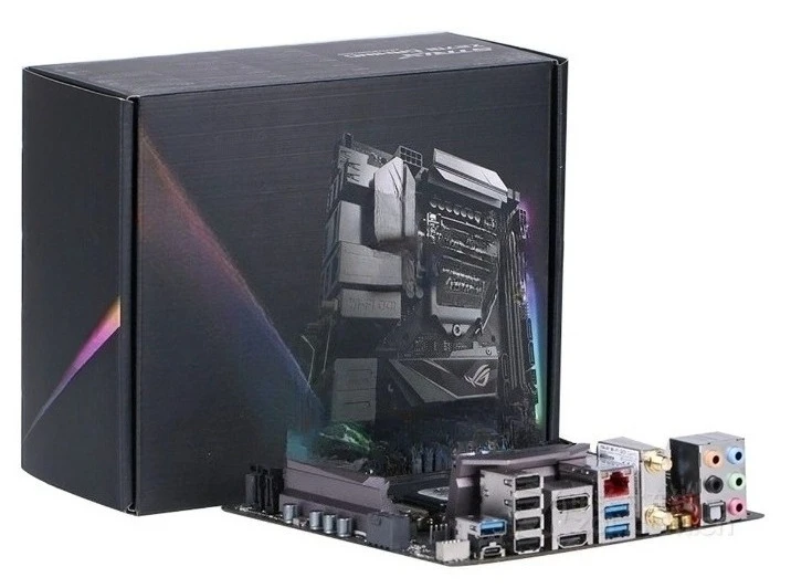 Mini motherboard 17x17cm, compatible with 6th/7th generation CPUs