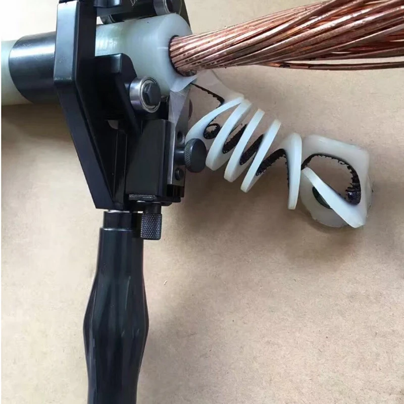 Coltello spelafili per isolamento a strati a semiconduttore Dispositivo spelafili ad alta tensione Devic spelafili portatile multifunzionale
