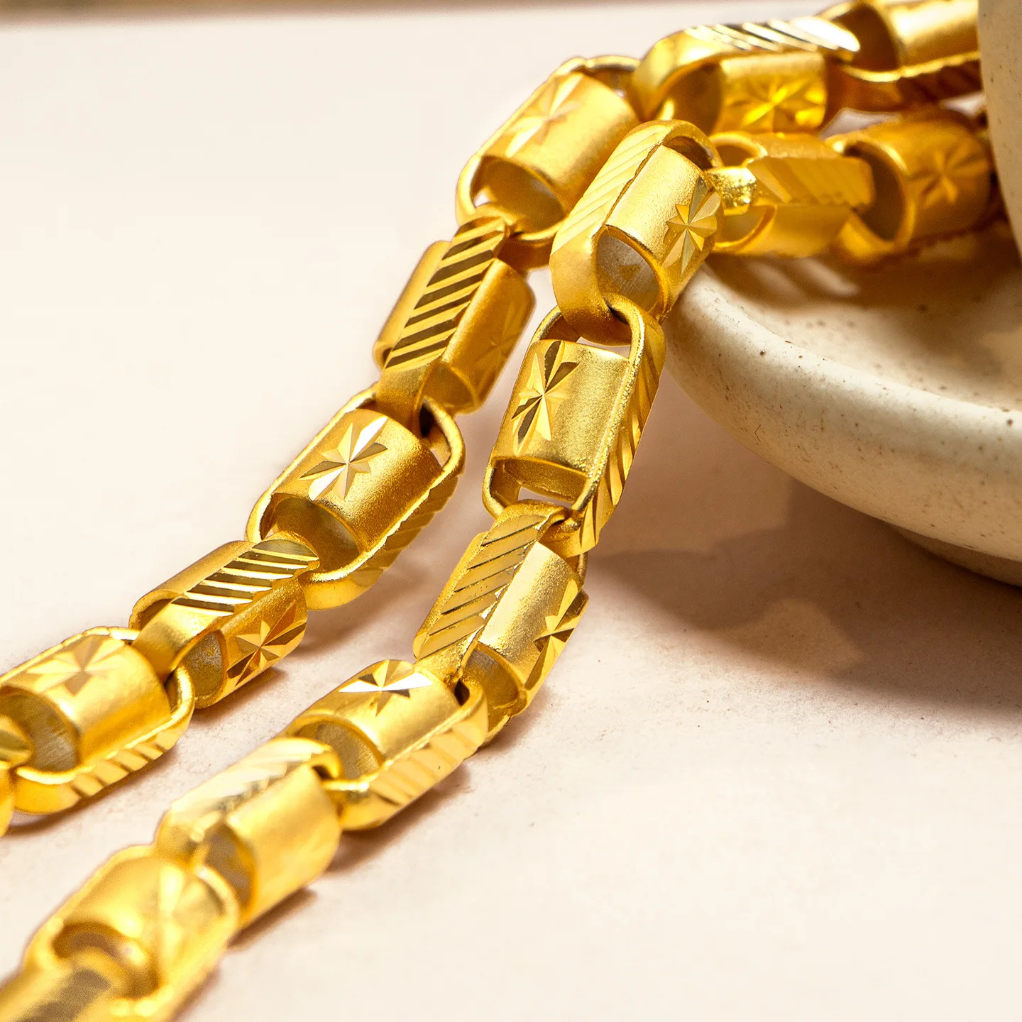 

Fine Polished 8mm Star Cut Necklace For Men 24K Gold AU999, Smooth surface for comfortable wear