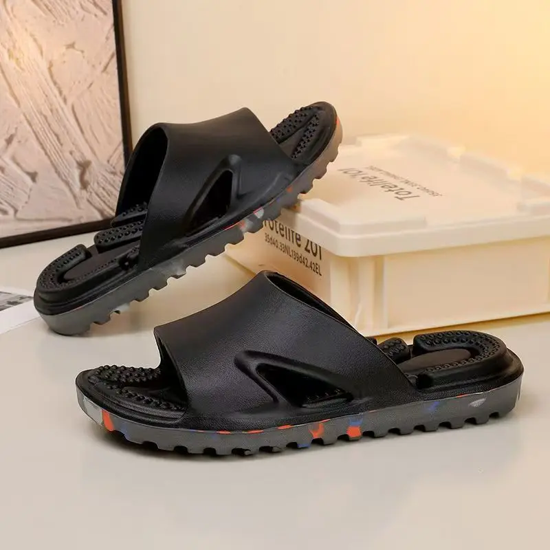 

Мужские летние новые массажные тапочки для ног с открытым носком, нескользящие легкие домашние тапочки на мягкой подошве, быстросохнущие тапочки для ванной