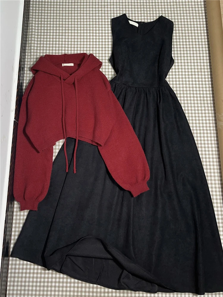 

Ретро-комплект: вязаный жилет и красная юбка макси с завышенной талией в корейском стиле для женщин. Красивая одежда для весны и осени.