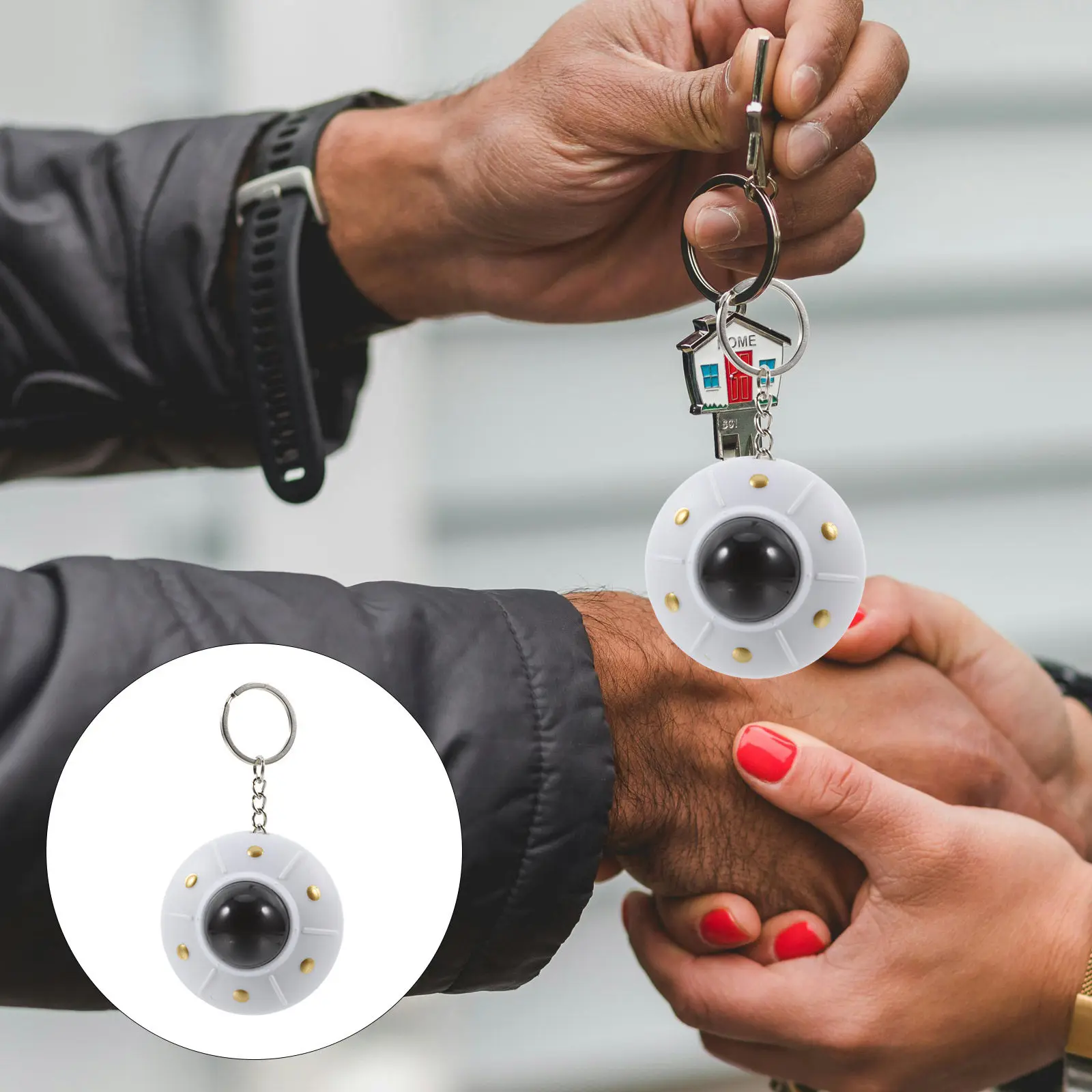 Llavero con Luz LED y Sonido de Disco Volador, Colgante de Nave Espacial para Niños, Llavero con Función de Iluminación para Mochilas Escolares