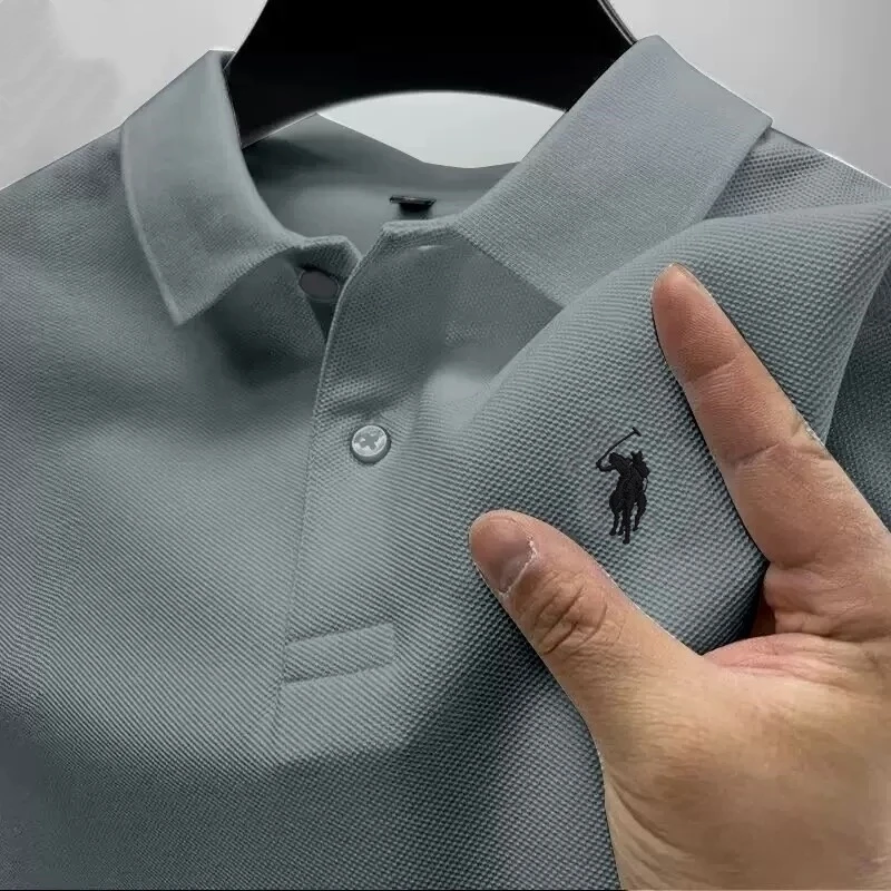 Neues hochwertiges, kurzärmeliges Poloshirt mit gesticktem Logo für Herren, Sommermode, lässig, bequem, atmungsaktives T-Shirt-Oberteil