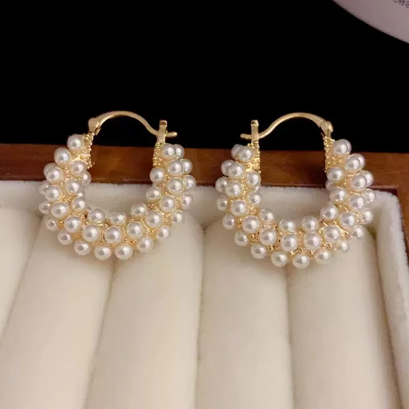 EVISPOL 2pcs Vintage Pearl Huggie Hoop Earrings for Women Hypoallergenic Round Hoop Tragus Piercing Earrings Jewelry Wholesale