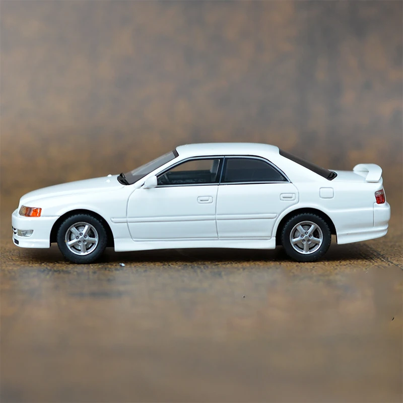 Original 1/43 Scale Toyota Chaser 2.5 JZX100 Simulation Resin Car Model Static Display Collectible Gift Souvenir Decoration Toy