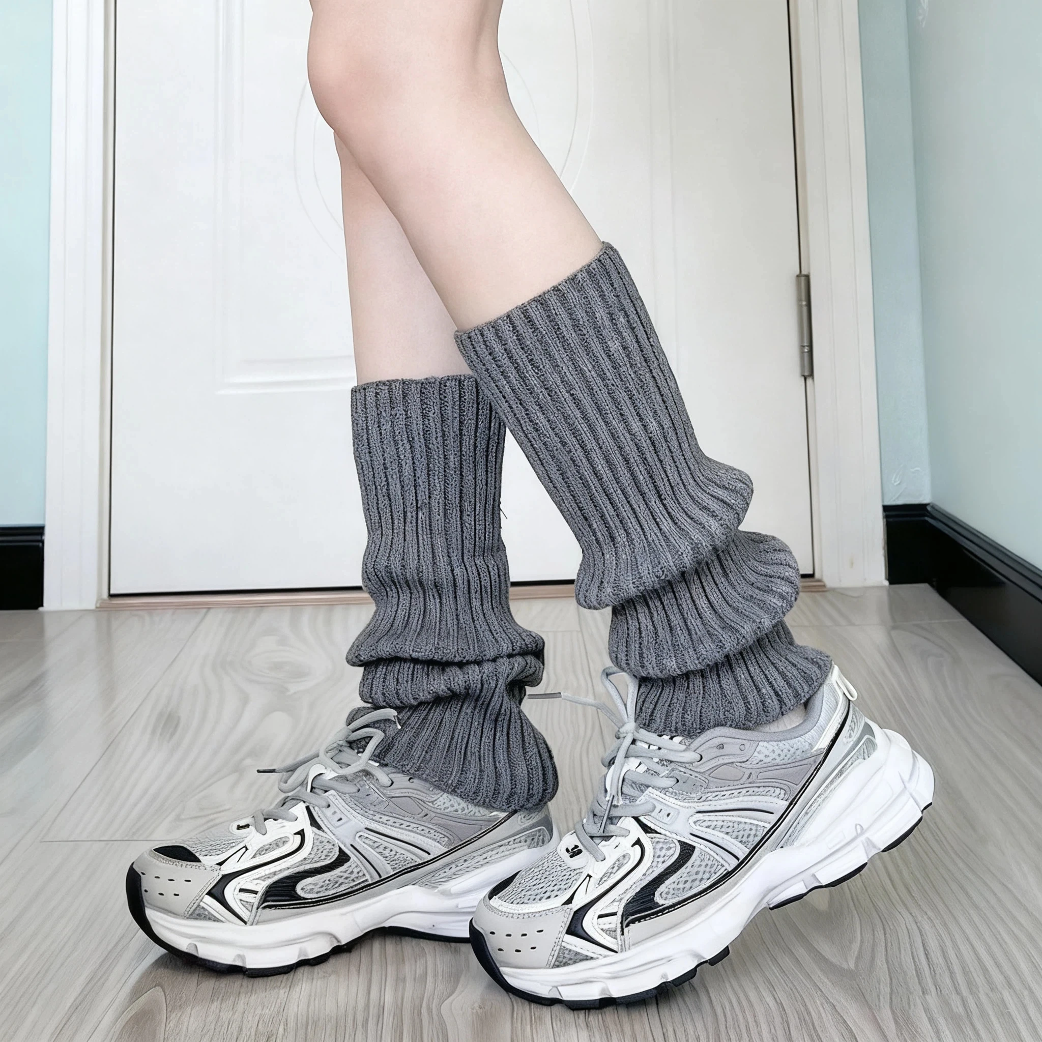 4 Pairs of Autumn and Winter Fashionable Women's Solid Color Vertical Stripe Socks With Y2K Style Warm Leg Protection Socks