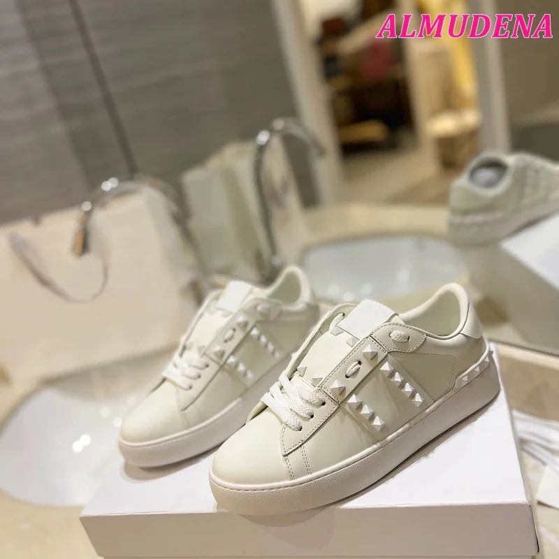 Casual Dress Rockstud White Leather Sneakers Soft Lace up Flats Big Size Women\'s Summer New in Luxury Designer Sports Shoes