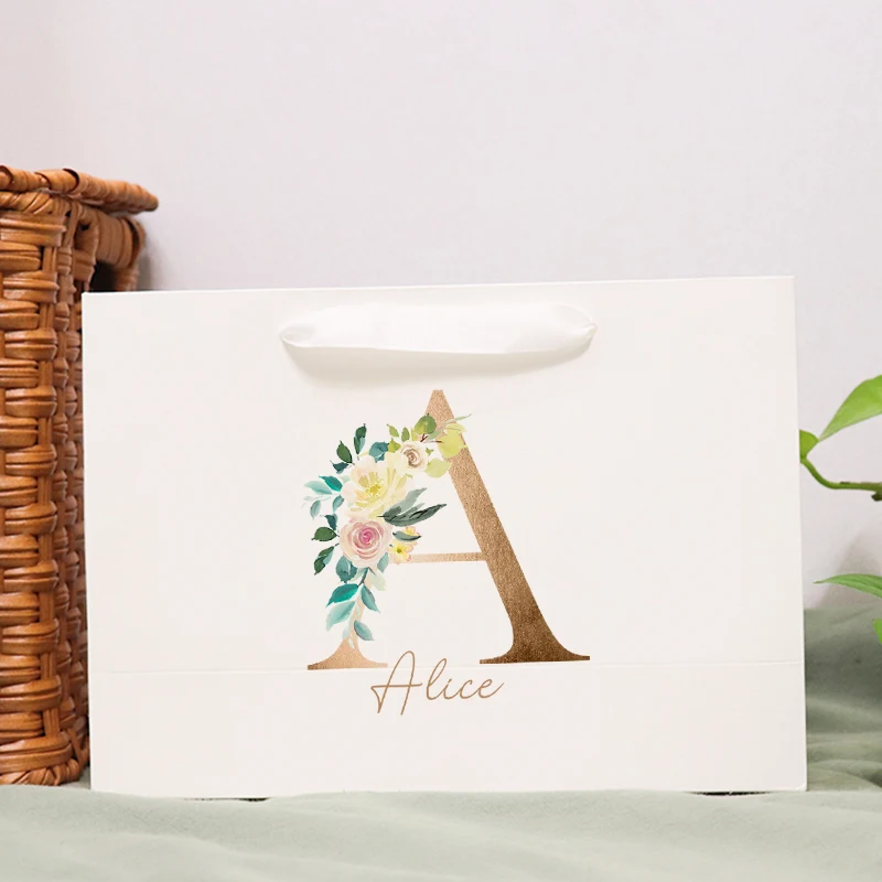 

Custom name Bridal Shower Gifts Paper Bags For Wedding Party Gifts Bithday Baby Shower Gifts Package Bags Initial Name Bags