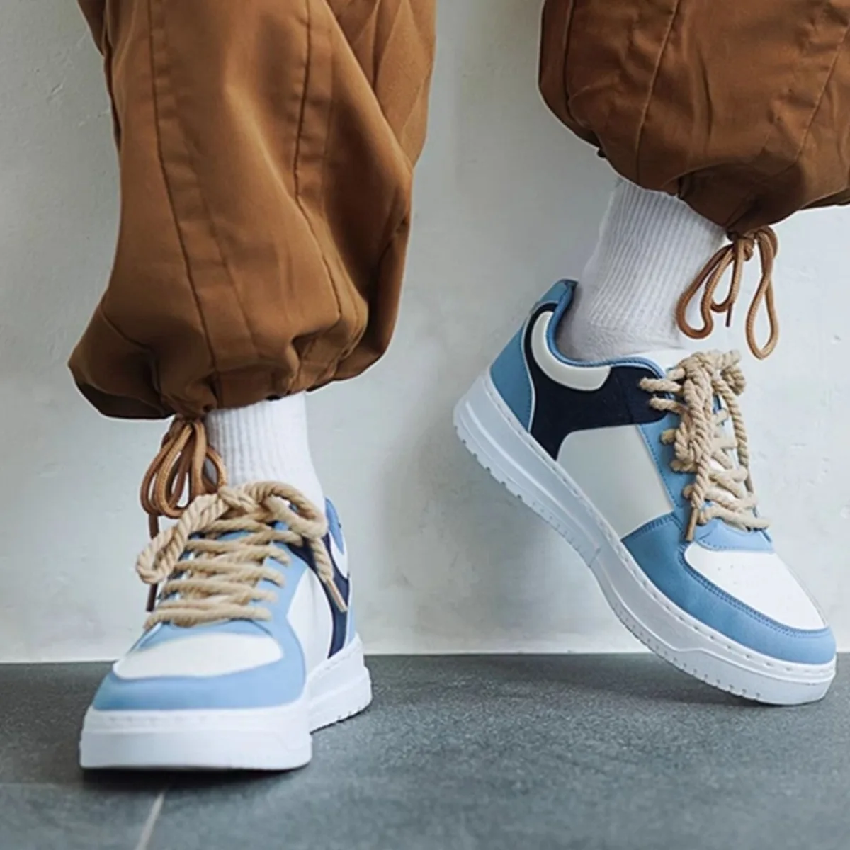 

Stay Dry & Comfortable All Day Men's Breathable Waterproof Leather Sneakers Casual Shoes for Daily Wear Suitable for All Seasons