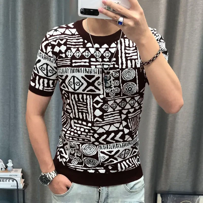 Geometry Pattern Short Sleeve T-shirt Top Quality Korean Slim Bottomed Shirt Streetwear Letter Print Knitted Sweater Tshirt Male