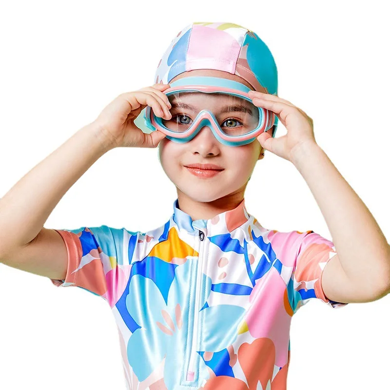 Kid Swimming Goggles Boys and Girls HD Waterproof and Anti-fog Large Frame Swimming Goggles Summer Play Water Swimming Equipment