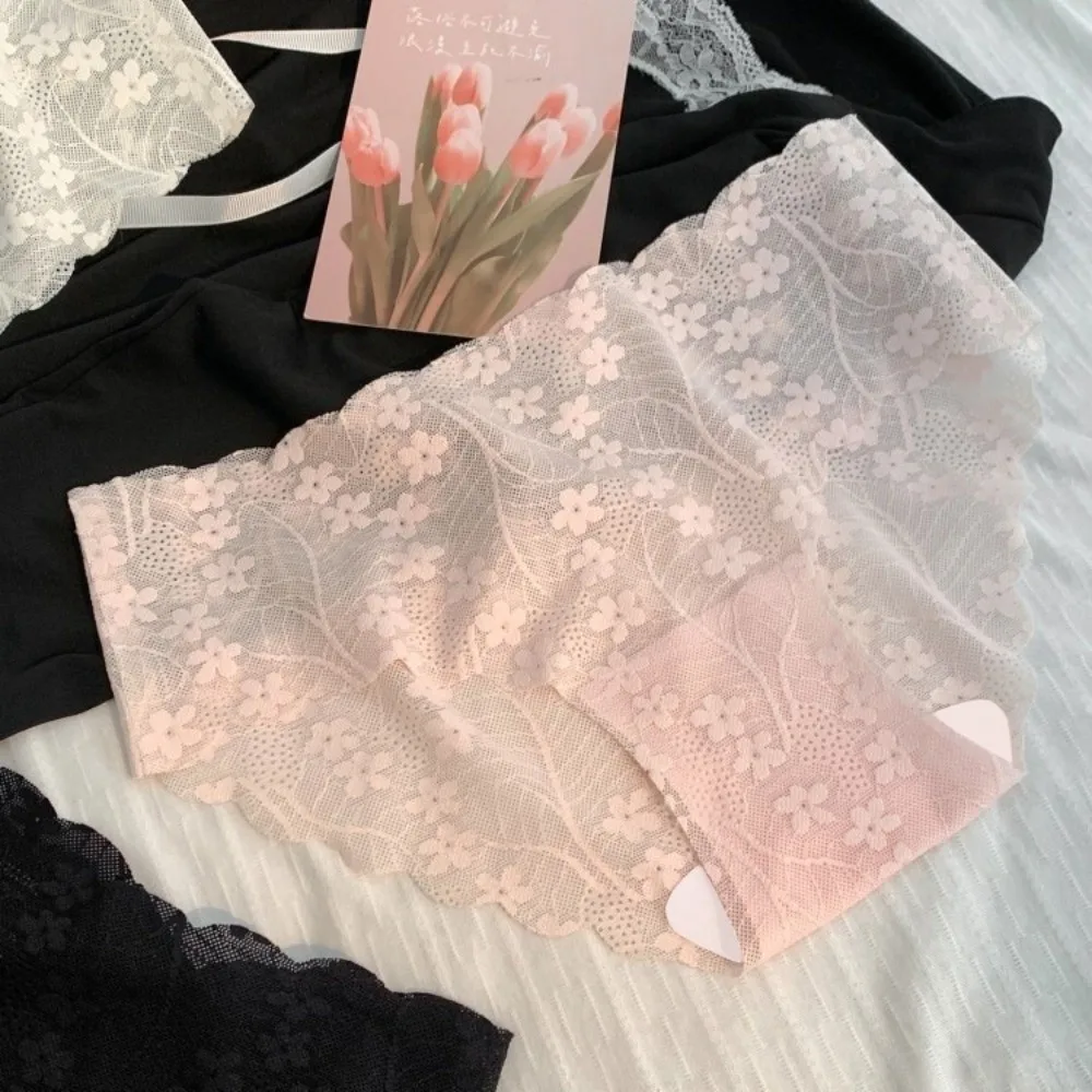 

Fashion Seamless Lace Flower Panties Transparent Mid Waist Underwear for Women Soft Thin Mesh Lace Briefs Lady