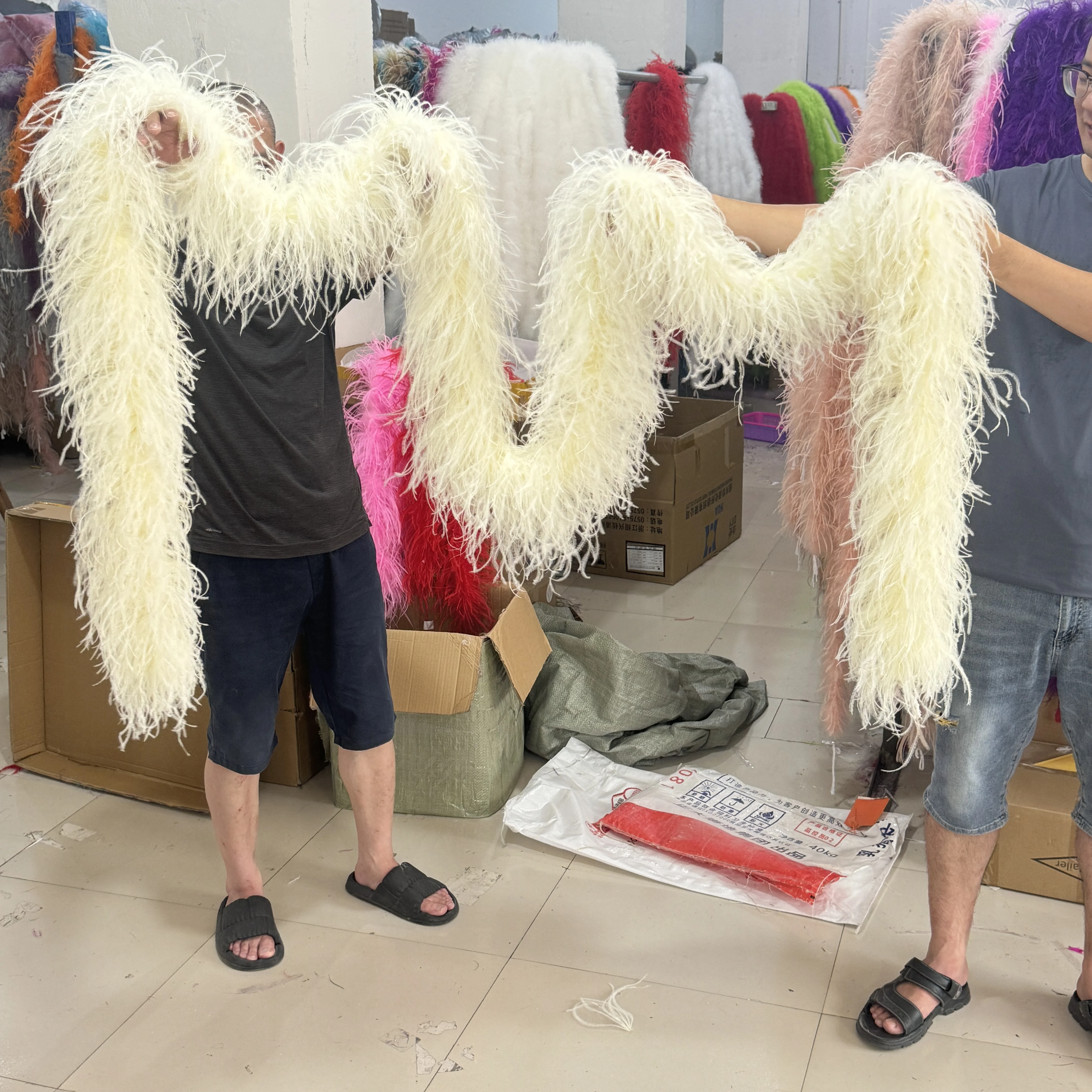 6 10 20Ply Ostrich feather boa Fluffy Ostrich Feather Boa Ribbon 2 3 4Meters for Carnival Stage Dress Sewing Decoration plumas