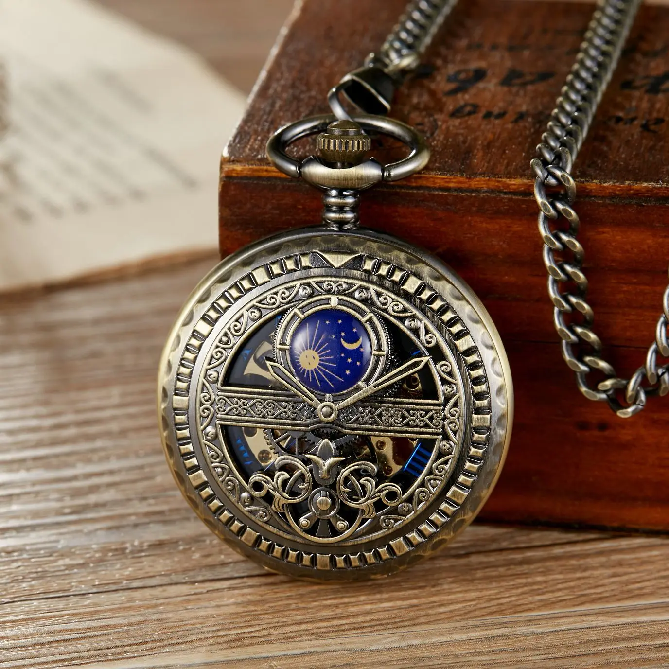 Puntatore di simulazione Blue Moon Sun Hollow Pattern Lady Pocket Watch manuale meccanico Gloden Dial Pocket Watches orologio a sospensione uomo