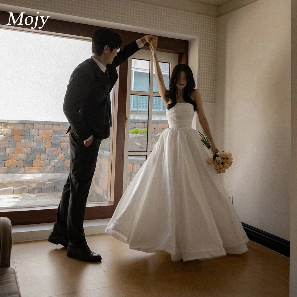 

Mojy Simple A Line Taffeta Korea Wedding Dresses Customised Puff Short Sleeves Corset Back Bridal Gowns Photo shoot Plus Size