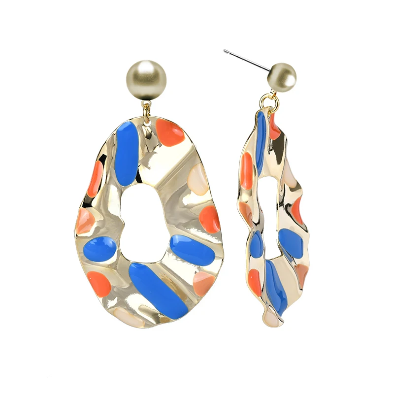 

Retro exaggerated large earrings women's atmospheric earrings