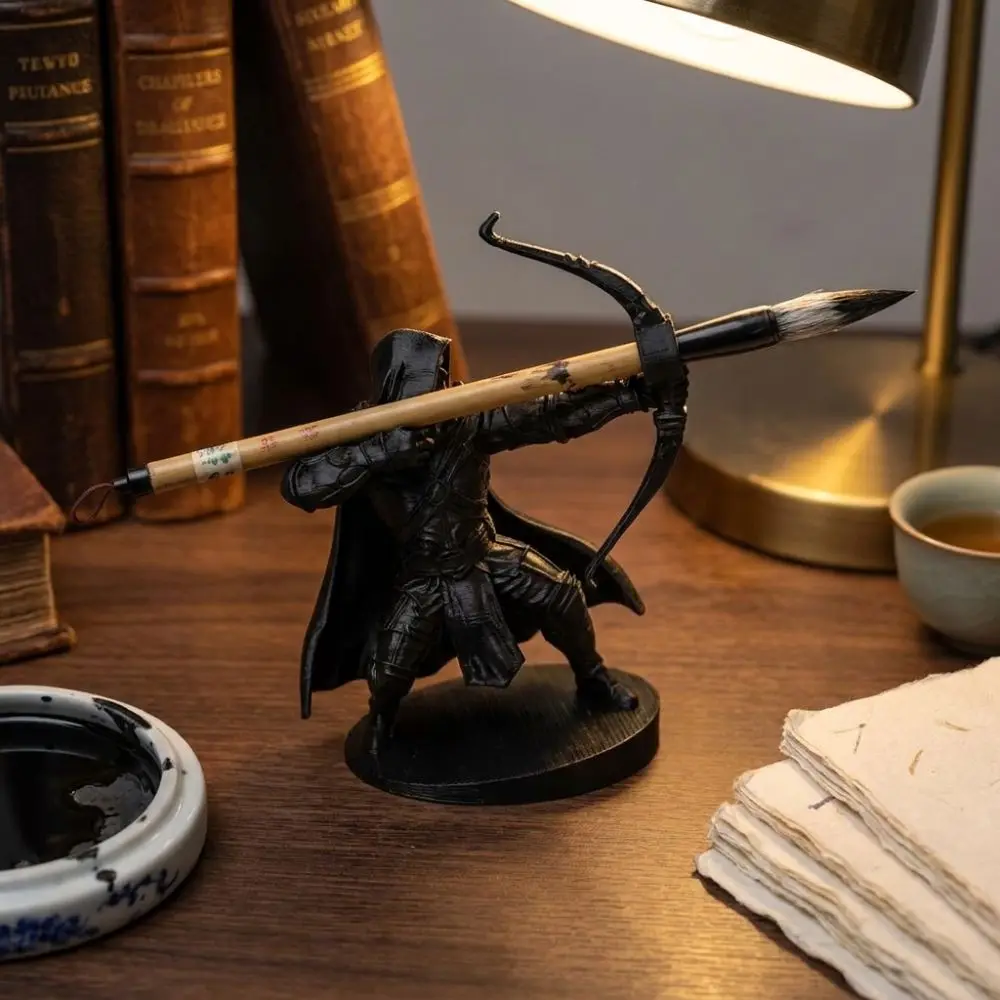 3D Printed Knight Pen Holder Retro Plastic Samurai Sculpture Desk Pen Holder Stable Multi-Functional Pencil Stand Study Use