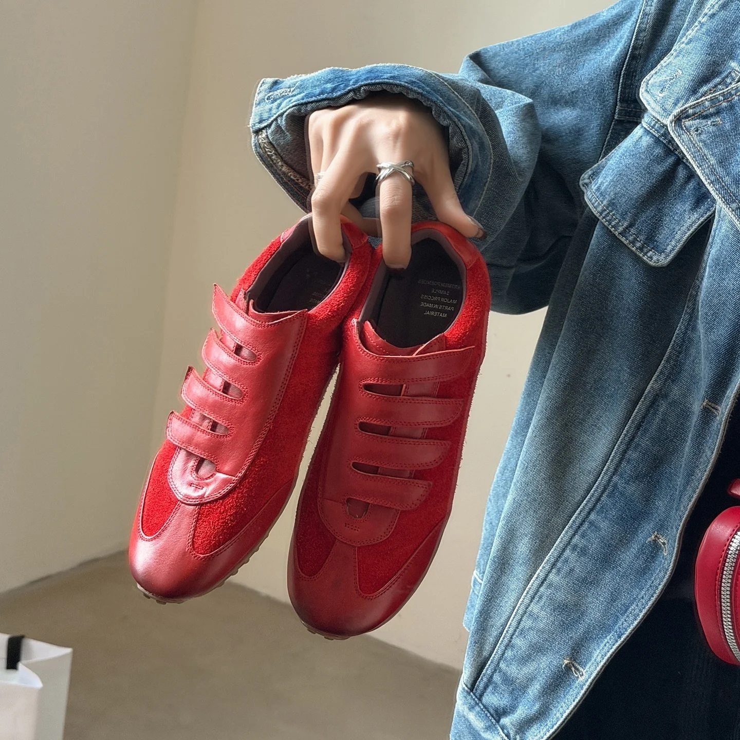 

Fashion Women Top Quality Sneakers Training Sport Shoes Leather Kid Suede Casual Shoes Woman Shoes Flats Office Shoes 34-41