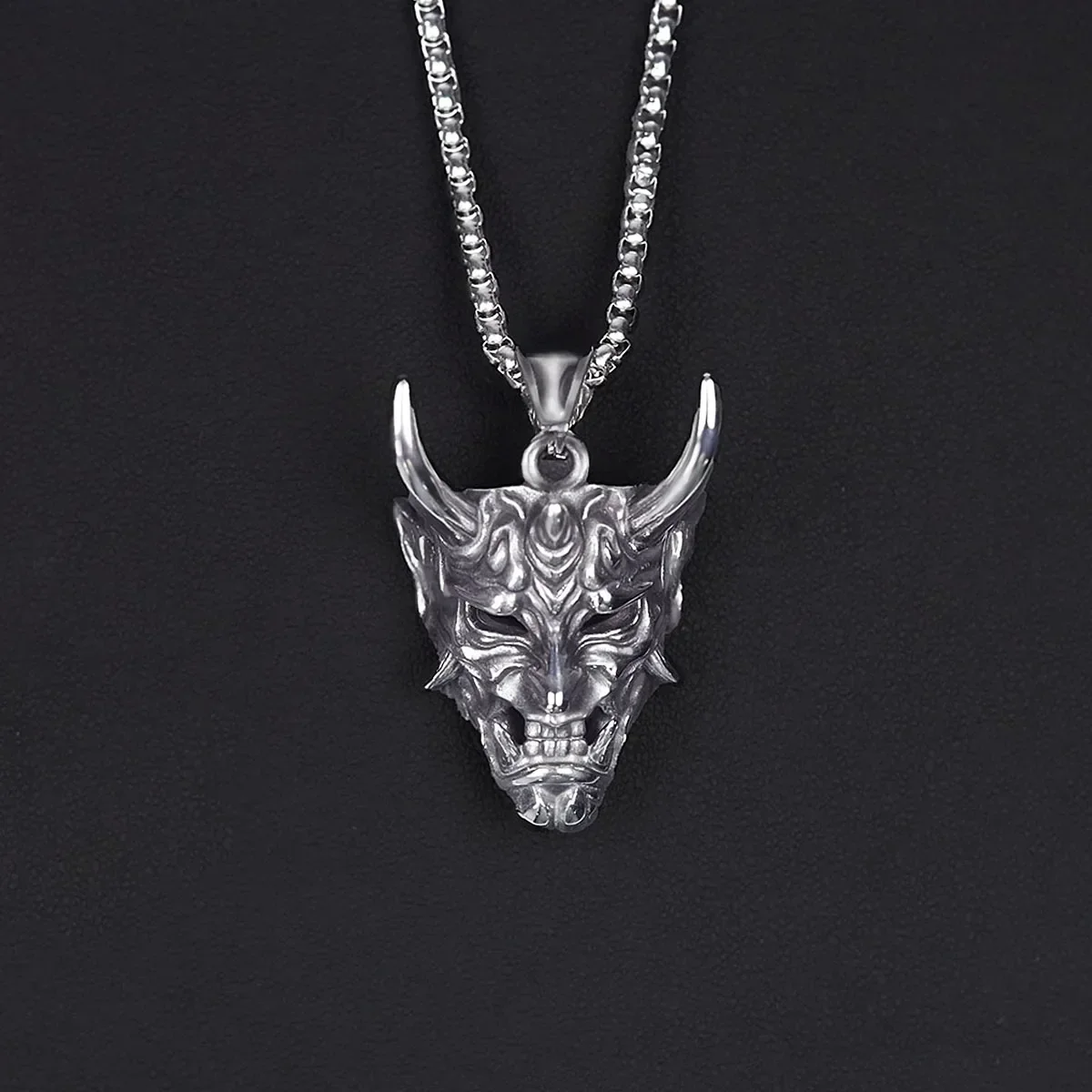 new Golden Horn Prajnaparamita Ghost Titanium Steel Pendant Necklace Retro Personality Mask Hip Hop Jewelry Accessories