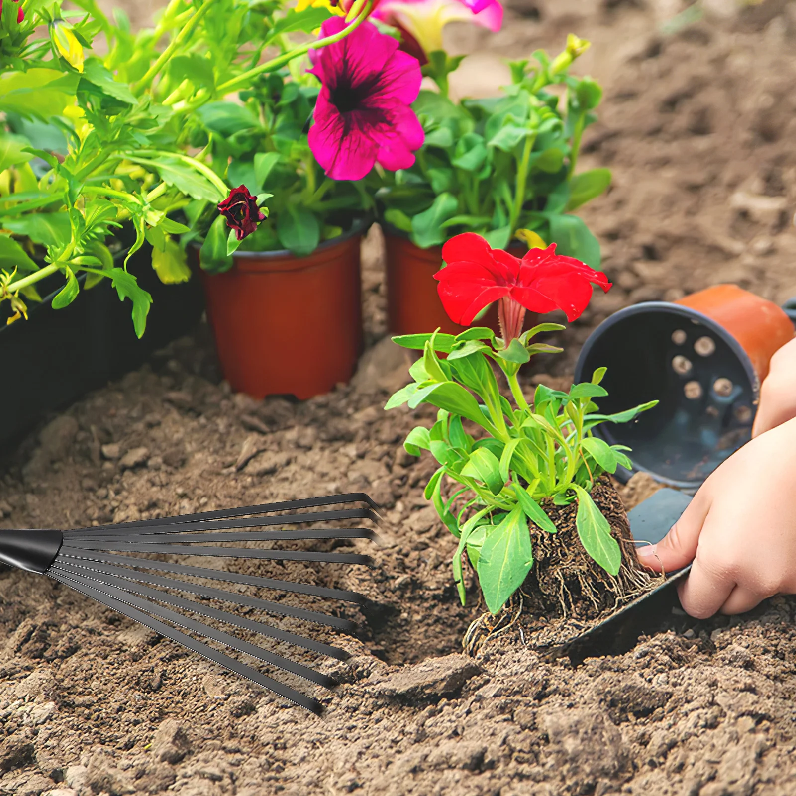 

2pcs Small Hand Garden Tools For Flower Beds Short Handle Metal Tines Yard Rakes For Leaves Soil Cultivation Handheld Gardening